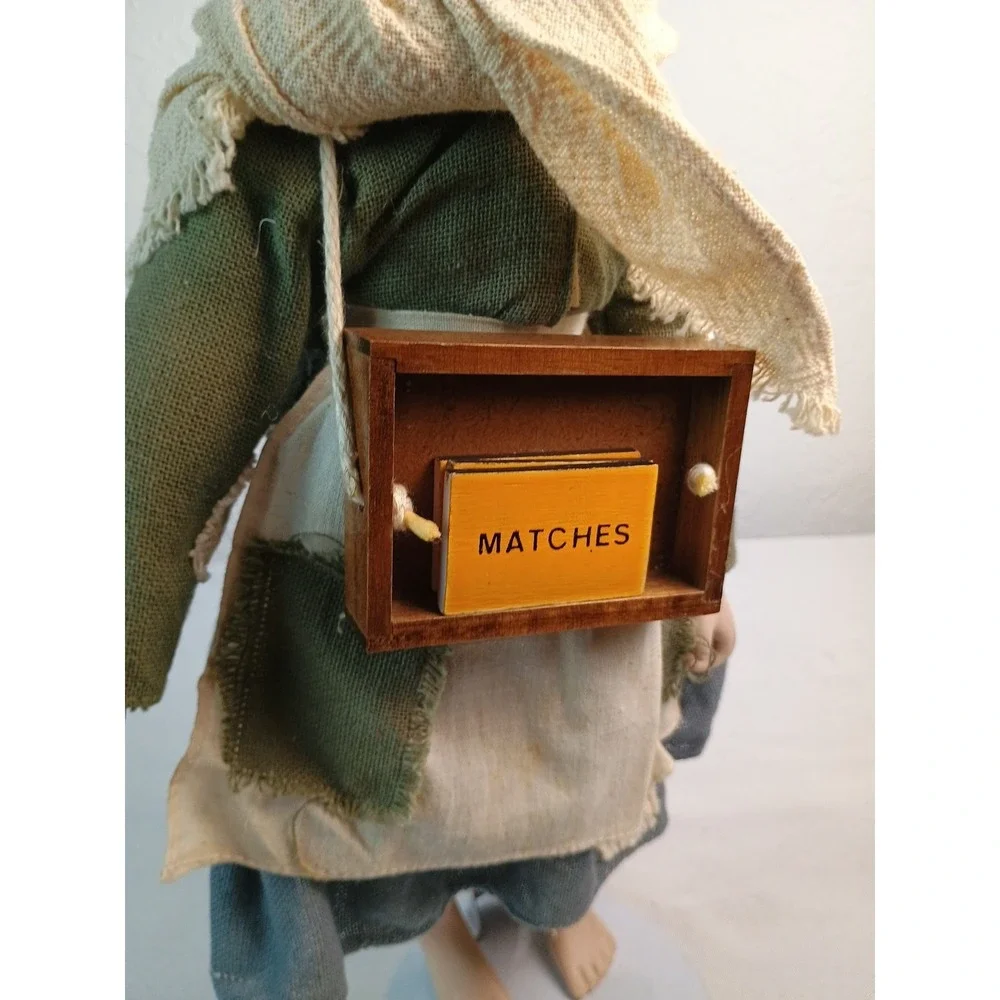 Vintage House of Lloyd Christmas Around the World The Little Match Girl 15